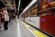 Las incidencias en el tramo reabierto tras la Dana y la tarjeta Móbilis30 marcan una caótica semana en Metrovalencia