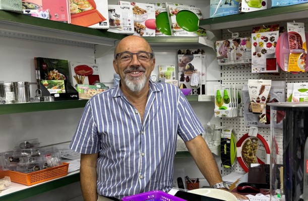 Casa Mati cerrará por jubilación: Alcoy despide a un referente en menaje para el hogar durante 55 años