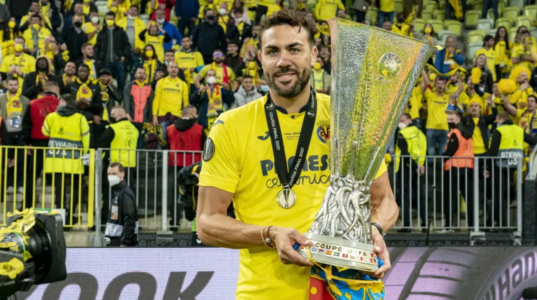 Vicente Iborra, examarillo y campeón de la Europa League con el Villarreal, anuncia su retirada