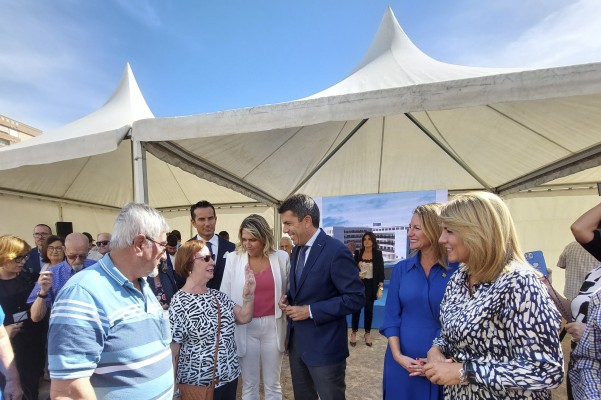 Llega al fin la primera piedra de la residencia de mayores de Castelló tras anunciarse hace 8 años