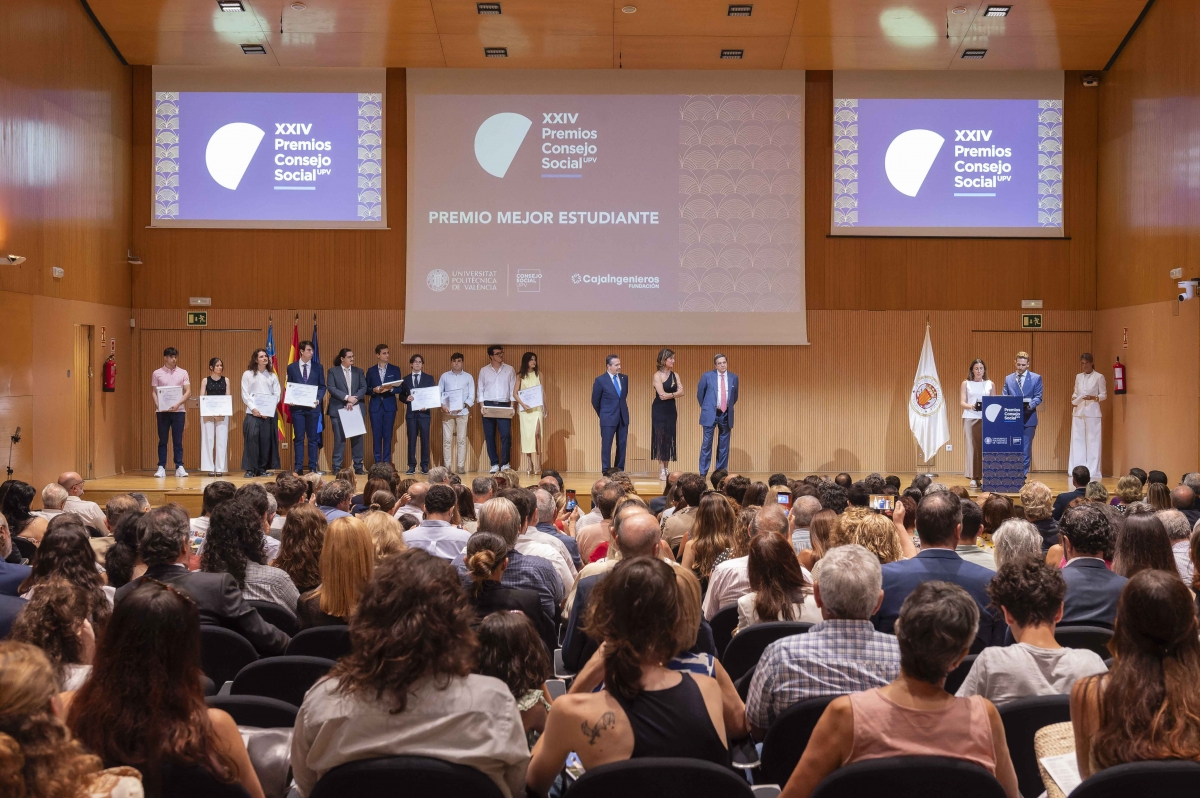 El Consejo Social de la UPV premia a los mejores alumnos y docentes y despide a su presidenta, Mónica Bragado, tras 12 años en el cargo