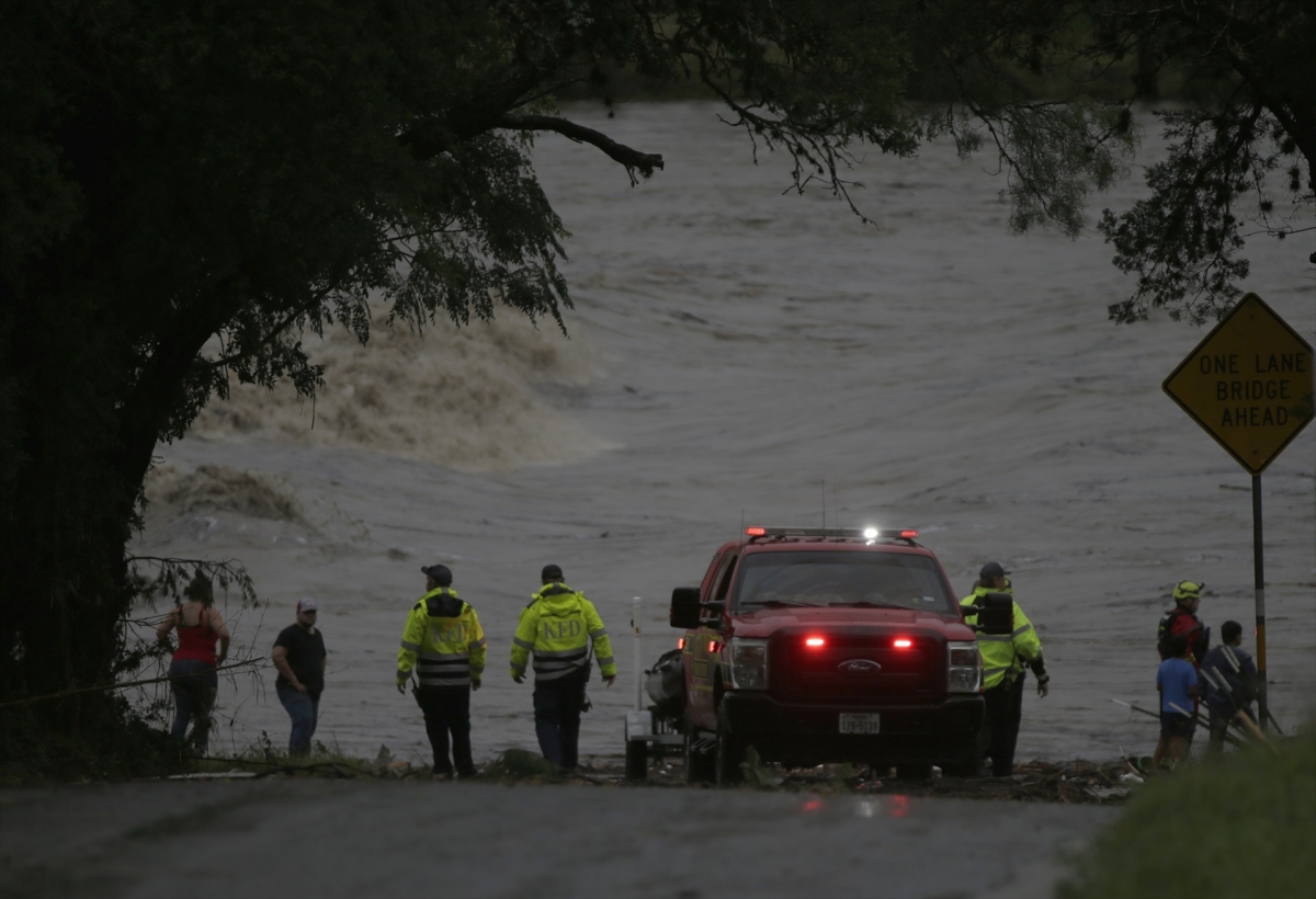 Las inundaciones en Texas dejan ya 68 muertos, entre ellos 21 niños, y decenas de desaparecidos