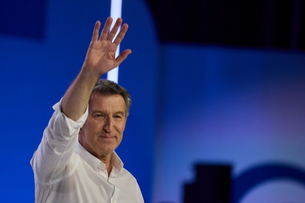 Apoyo cerrado a Feijóo: reelegido presidente del PP con el 99,24% de los votos