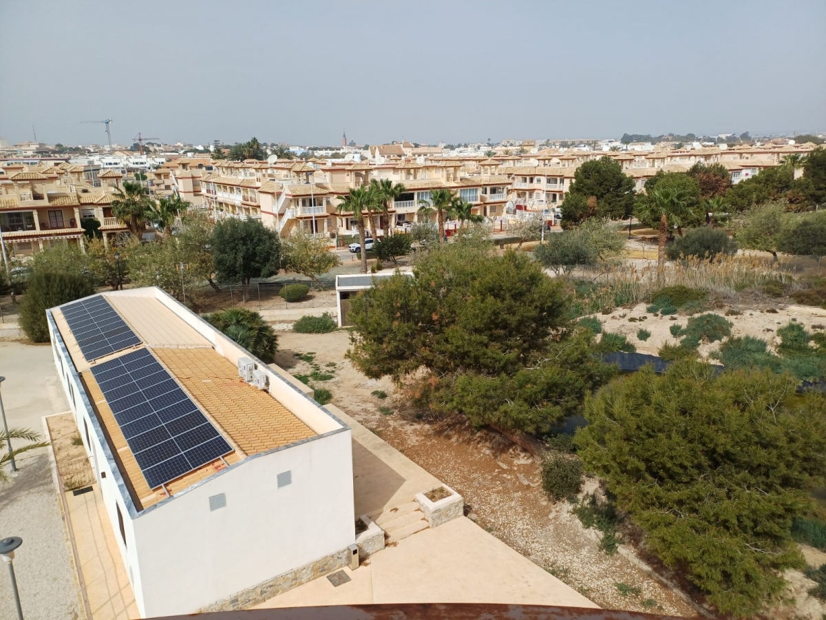 La Comunidad subvenciona con 4,1 millones de euros el autoconsumo fotovoltaico y la compra de vehículos eléctricos