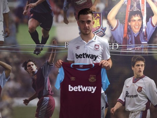 El West Ham hace oficial el fichaje de Toni Martínez