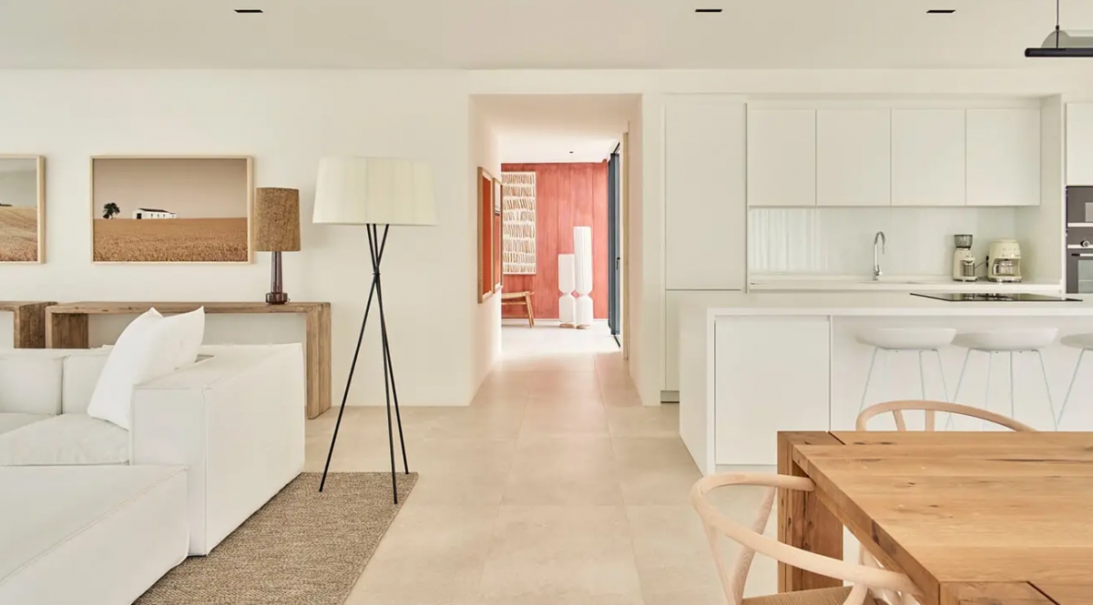 Village Verde de Sotogrande: una urbanización con diseño mediterráneo y materiales de Porcelanosa