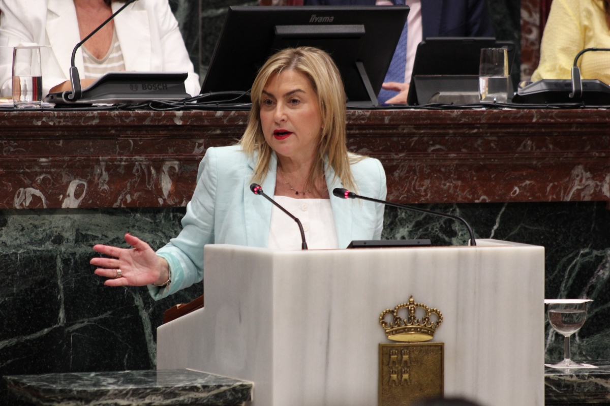 Carmina Fernández acusa al PP de esconderse tras un informe para rechazar la comarcalización