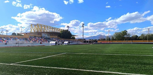 El Jove quiere jugar contra la Real en San Vicente, pero ya ha contactado con el Hércules
