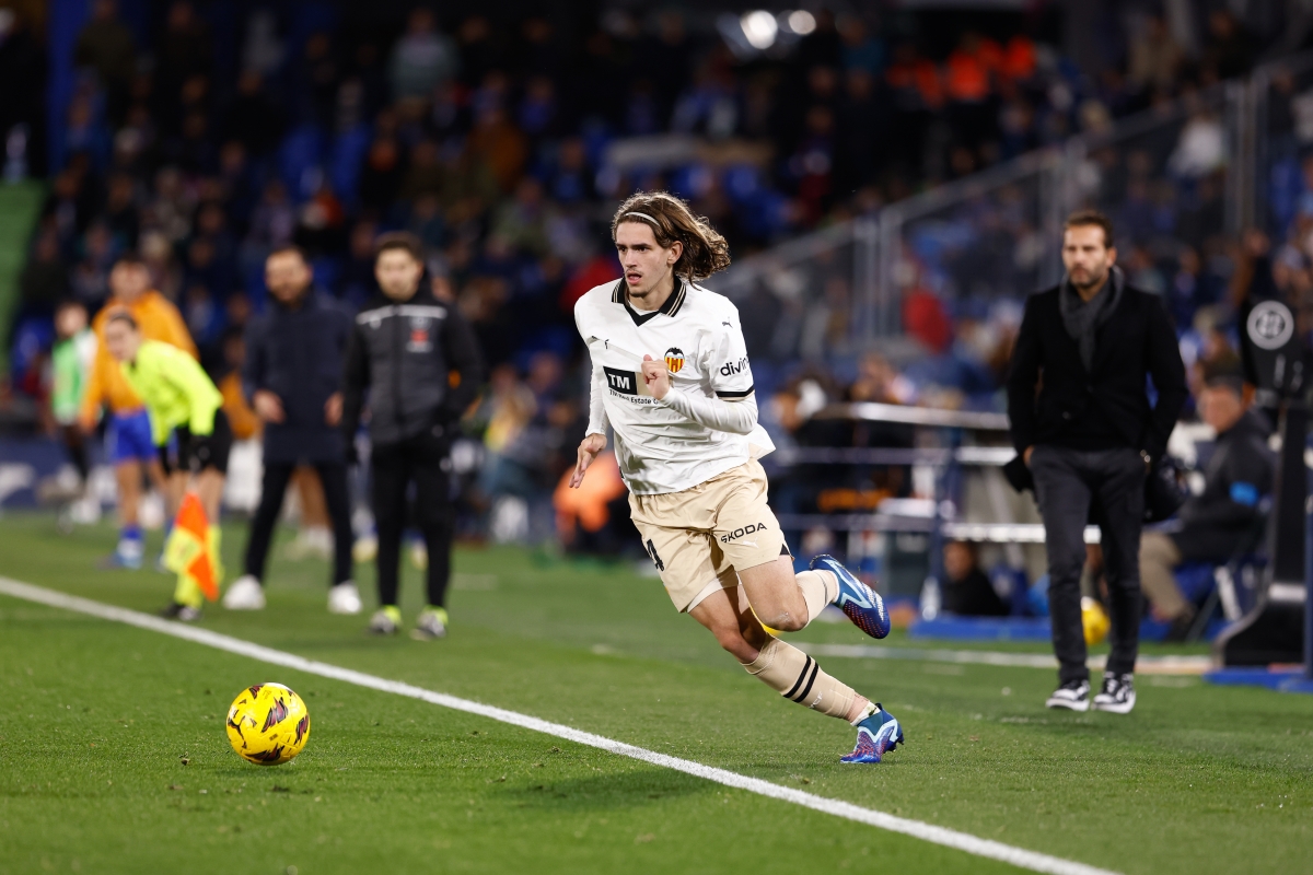 El Valencia CF ultima el traspaso de Yarek al PSV por 9 millones
