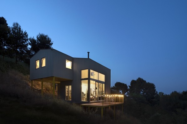 Tres mesos i tres dies per construir una casa