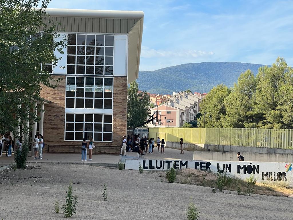 Alcoy pide que Conselleria desbloquee los proyectos para los centros educativos El Romeral, Cotes Baixes y Sant Vicent
