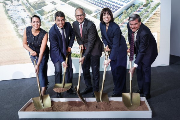 La planta de Edwards Lifesciences  en Moncada arrancará en 2027 tras 150 millones de inversión