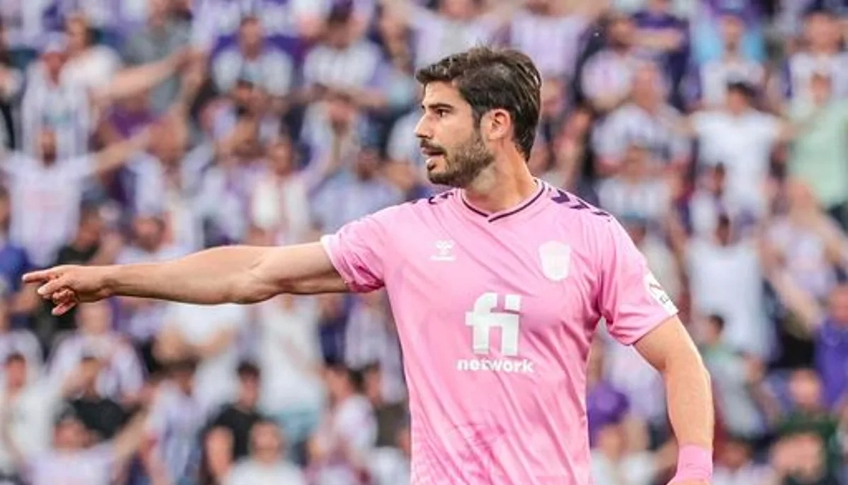 El Hércules continúa apuntalando su zaga