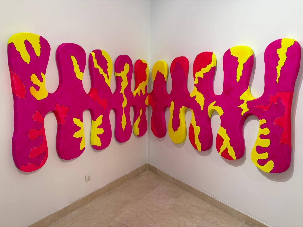 El universo artístico de Santos Bastida se expande en el Museo Arqueológico de Cehegín en busca de 'El Origen'