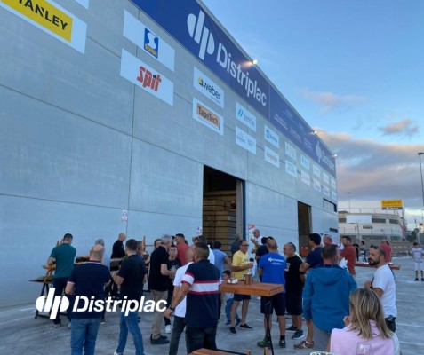 Distriplac se muda a una nave de 5.000 metros cuadrados en el polígono de Carrús en Elche