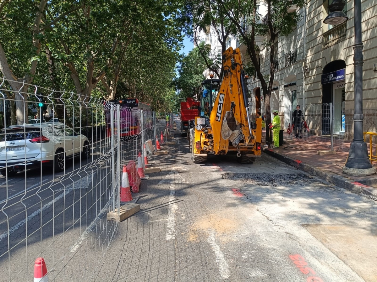 Obras en la Gran Vía Marqués del Turia: comienza la renovación del colector y afecta al tránsito en dos de los cuatro carriles de circulación