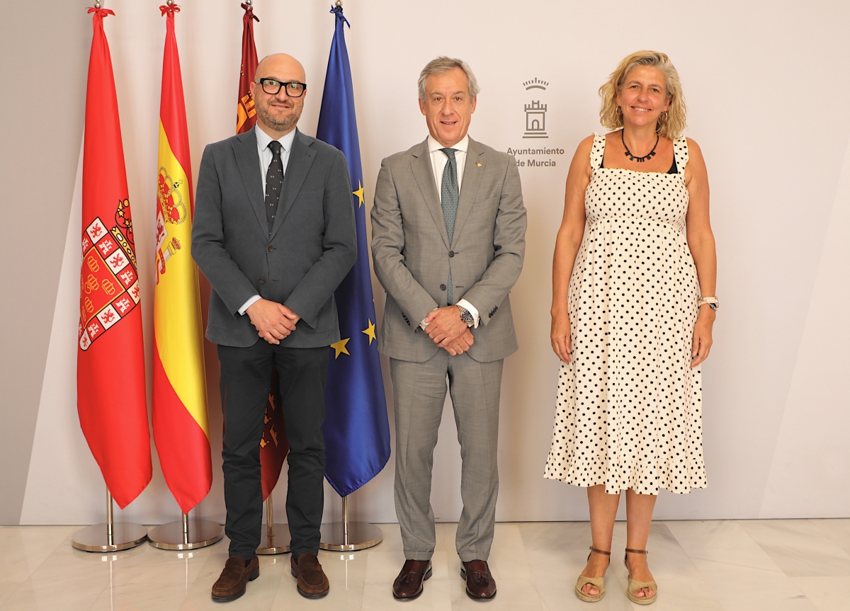 Eurocaja Rural presenta su modelo de negocio ante el Ayuntamiento de Murcia tras aterrizar en la ciudad