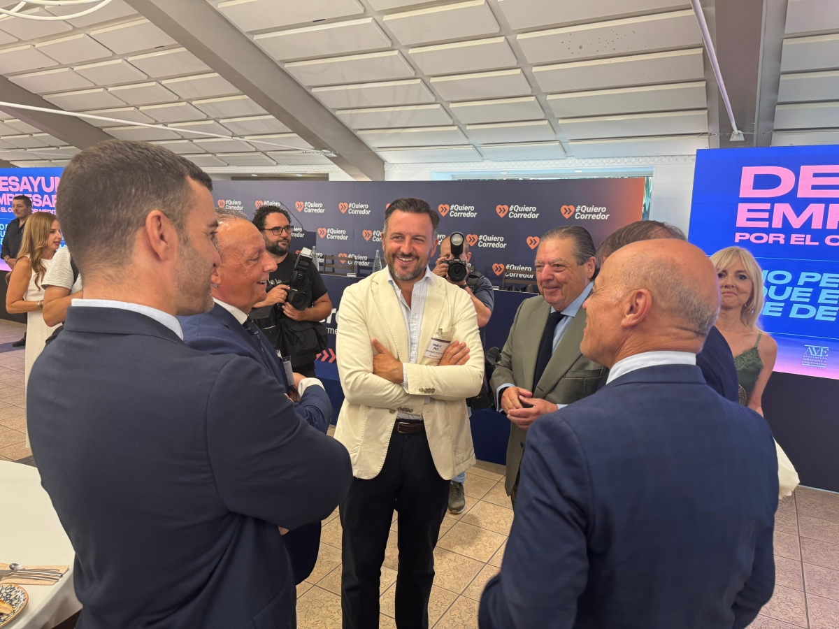 Elche se suma a la presión de los empresarios para acelerar el Corredor Mediterráneo