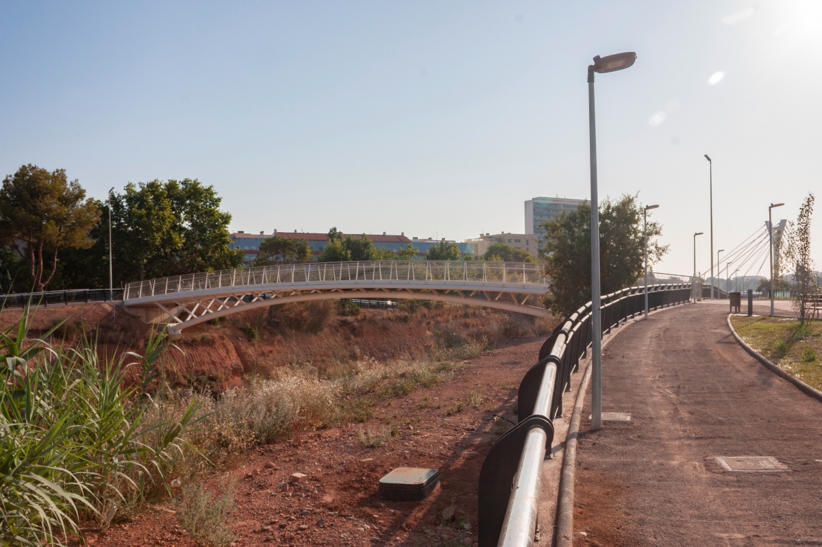 Pasarela de 42 metros y un mirador: Castelló mejora la conexión de Crémor con la culminación de la Ribera del Riu Sec
