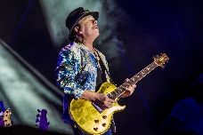 El legendario Carlos Santana repasará sus grandes himnos este viernes en la Plaza de Toros de Murcia 