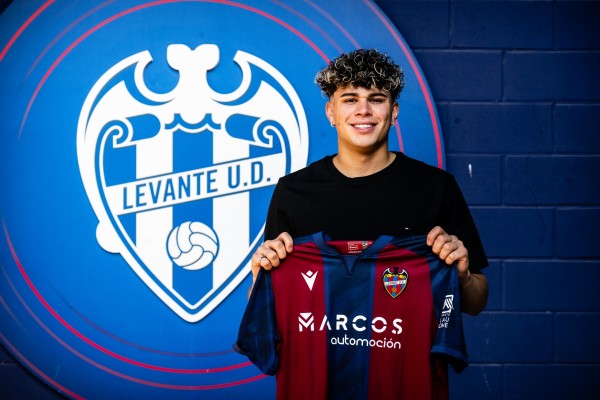 El Levante UD y el Genoa FC pactan la cesión de Alan Matturro