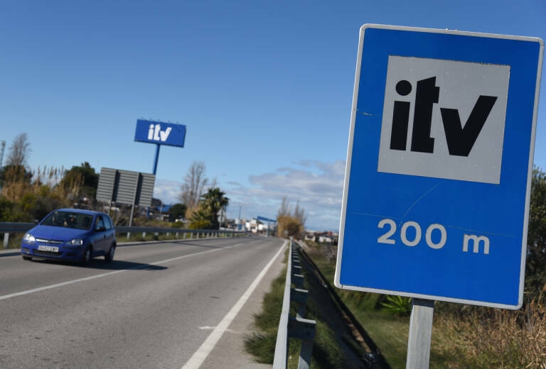 La Generalitat ultima la puesta en marcha de dos líneas provisionales de ITV en Torrent