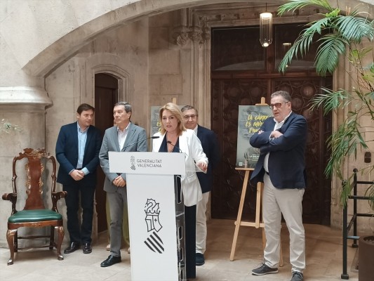 El Consell crea 200 nuevos puestos para salud mental y licita 930 plazas de hospitales de día