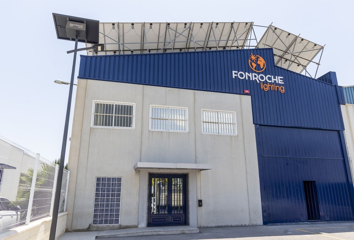 La francesa Fonroche Lighting implanta su sede central en Alicante con su tecnología solar