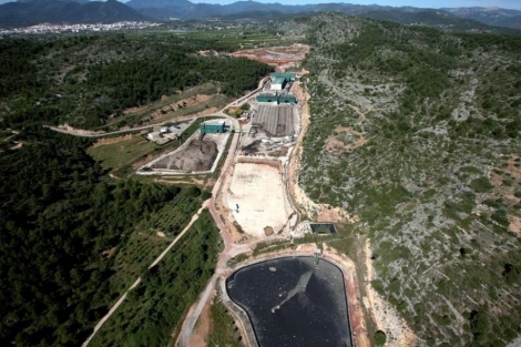 Onda da luz verde a sellar el último vaso del vertedero y Reciplasa invierte 4,5 millones para mejorar la gestión de basuras