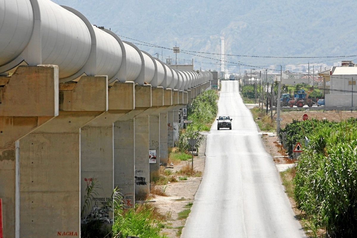 Imagen de la conducción del trasvase Tajo-Segura en Orihuela (Alicante). - Foto: ASAJA MURCIA