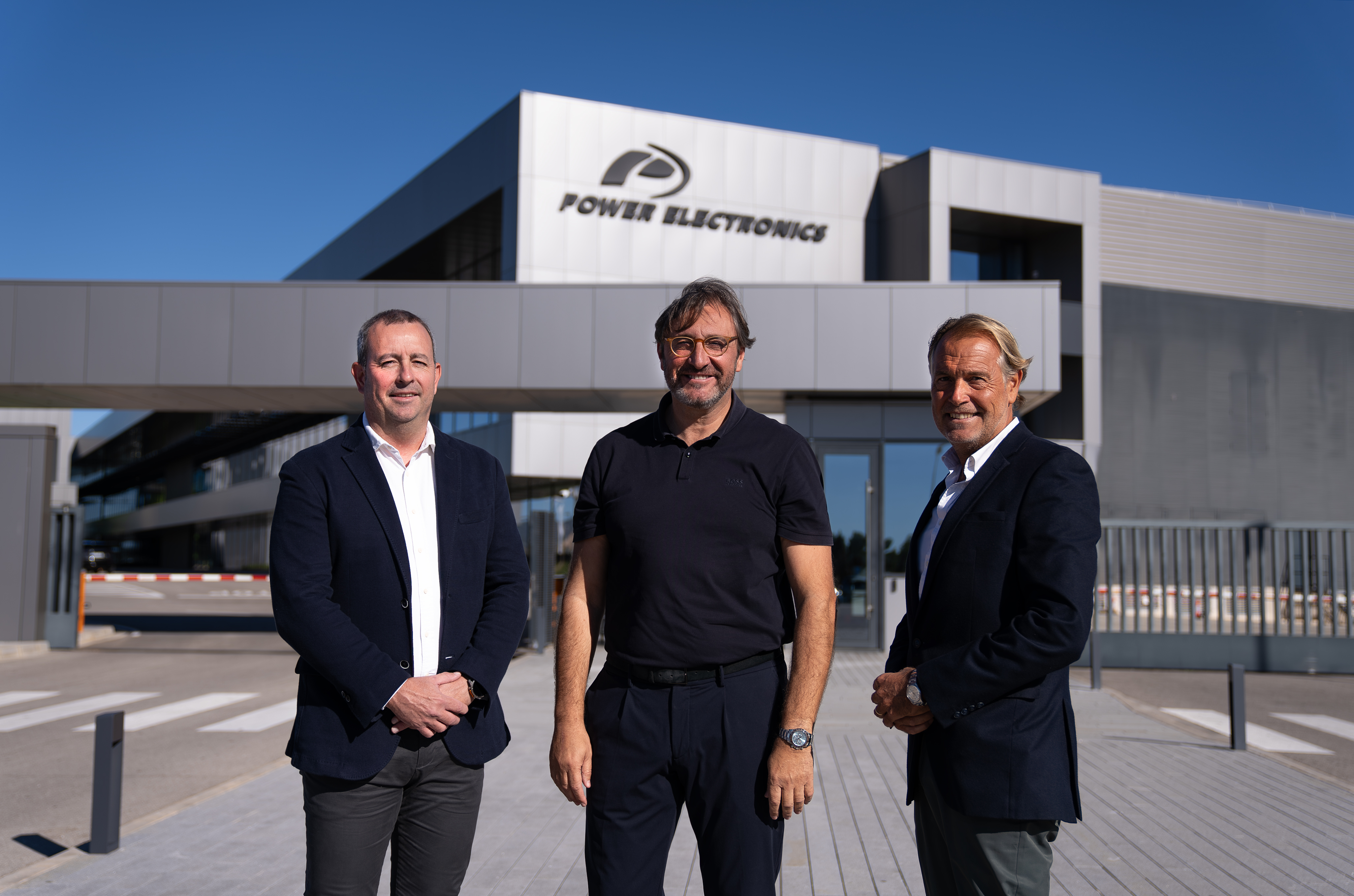 osé Torres de la UV, Lalo Salvo de Power Electronics y Antonio Reig de la UPV - 