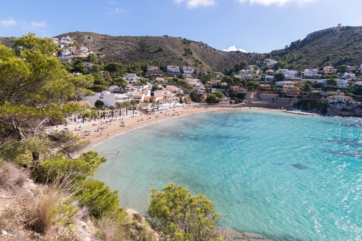 Dos bañistas de 46 y 73 años mueren ahogados en playas de Altea y Moraira