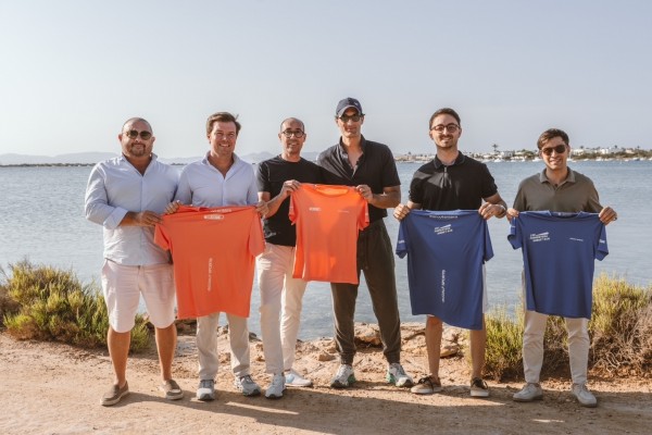 Así es la camiseta oficial de Ecoalf Sports de la 15K Formentera Sunset Run 2025