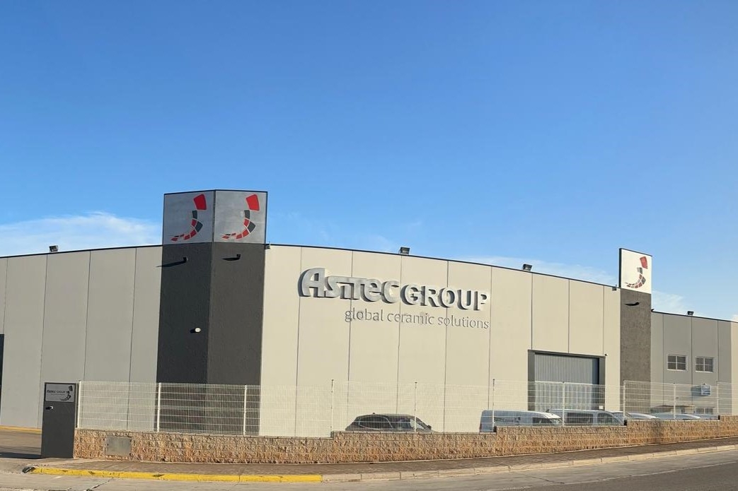 Asitec Group presenta una línea revolucionaria para la producción de grandes láminas cerámicas
