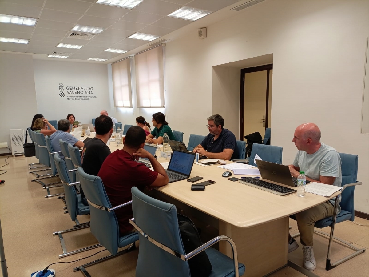 La Generalitat destaca que aumentará el personal destinado a centros de educación especial el próximo curso