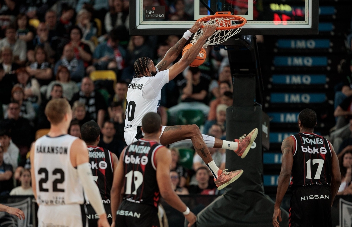 DJ Stephens firma la mejor jugada y la cuarta en la Liga Endesa 2024/2025