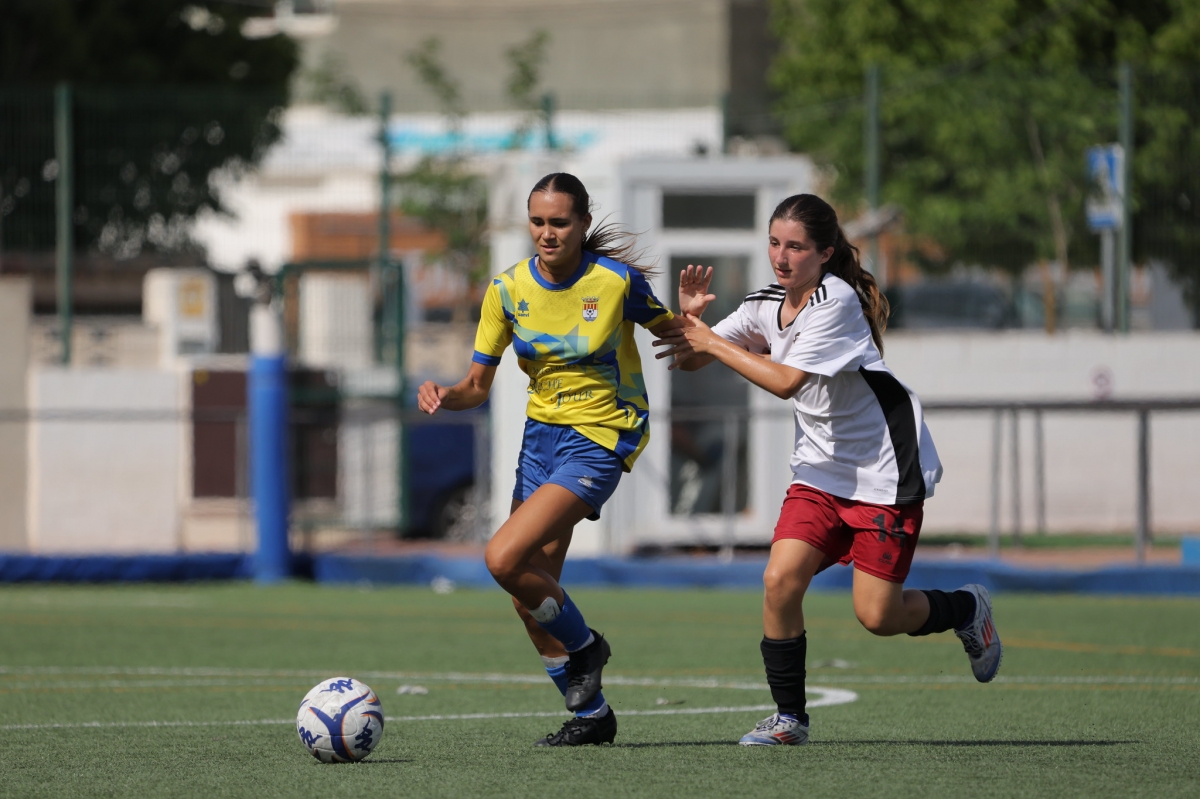 La Costa Blanca Cup conocerá los primeros equipos campeones de la edición 2025 este viernes