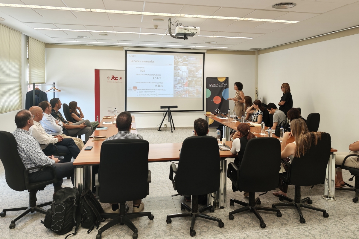 El ITC y las empresas químicas valencianas estudian vías de colaboración en innovación