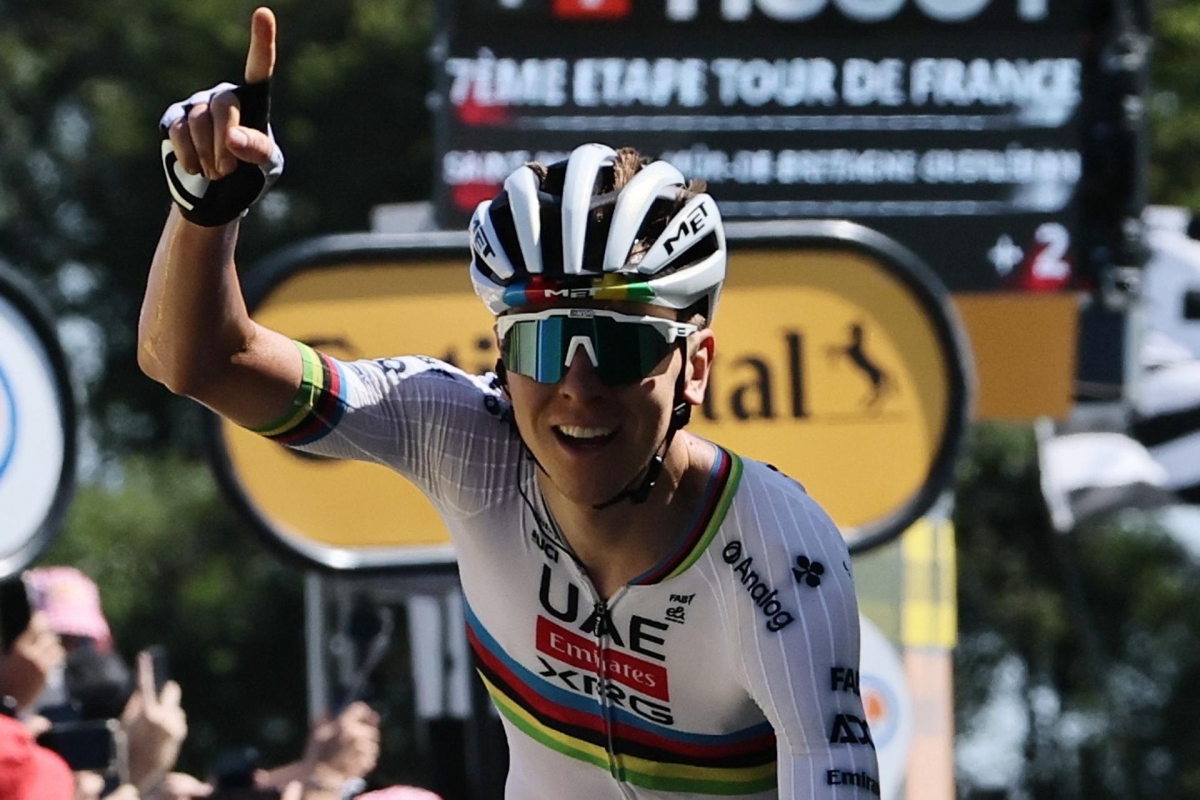 Pogacar remata en el Mur de Bretagne y recupera el amarillo del Tour