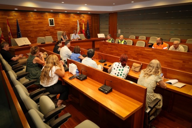El concejal Guillermo Alonso del Real presenta una moción de reprobación contra el jefe de prensa del Ayuntamiento de Torrent