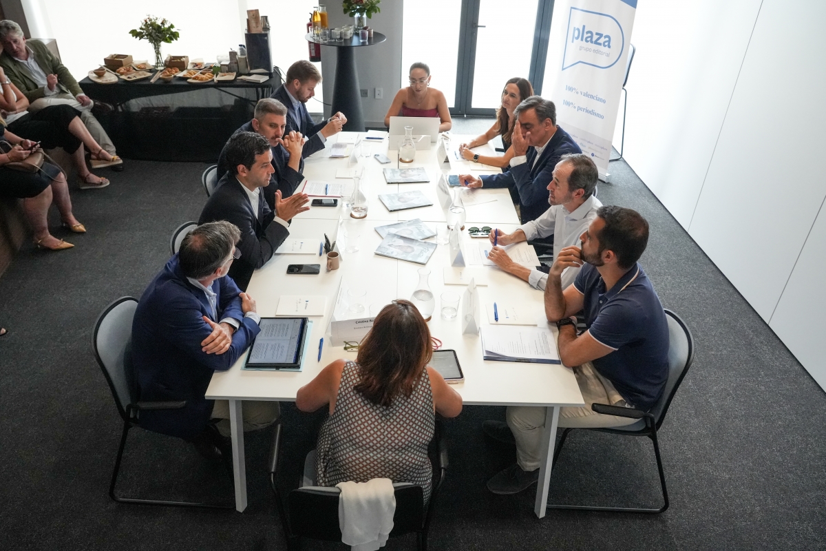Desayuno VP sobre la gestión digital del agua 