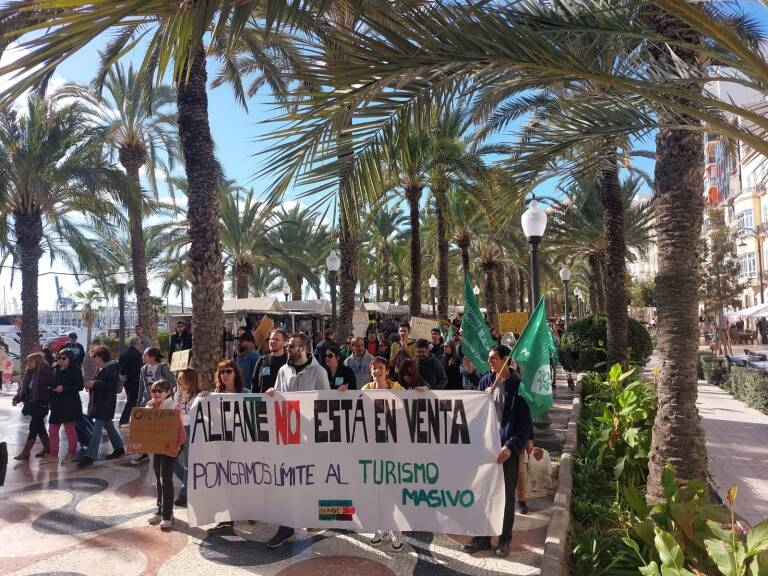 Una de las protestas contra la turistificación organizada en Alicante. - Una de las protestas contra la turistificación organizada en Alicante.