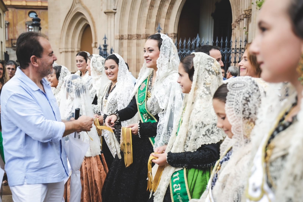 Castelló rinde homenaje a su patrón San Cristóbal con la misa en la Concatedral y el reparto de cintas conmemorativas