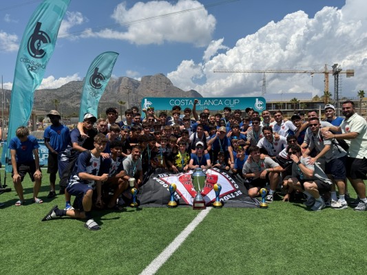El AD Villa de Madrid, campeón absoluto masculino de la Costa Blanca Cup 2025
