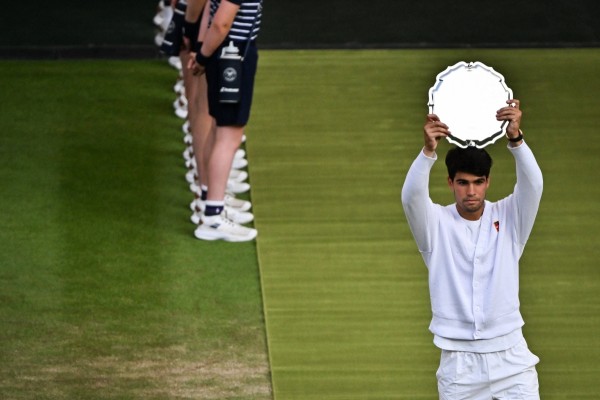 Alcaraz no batirá el récord de Federer, quien ganó sus siete primeras finales de Grand Slam