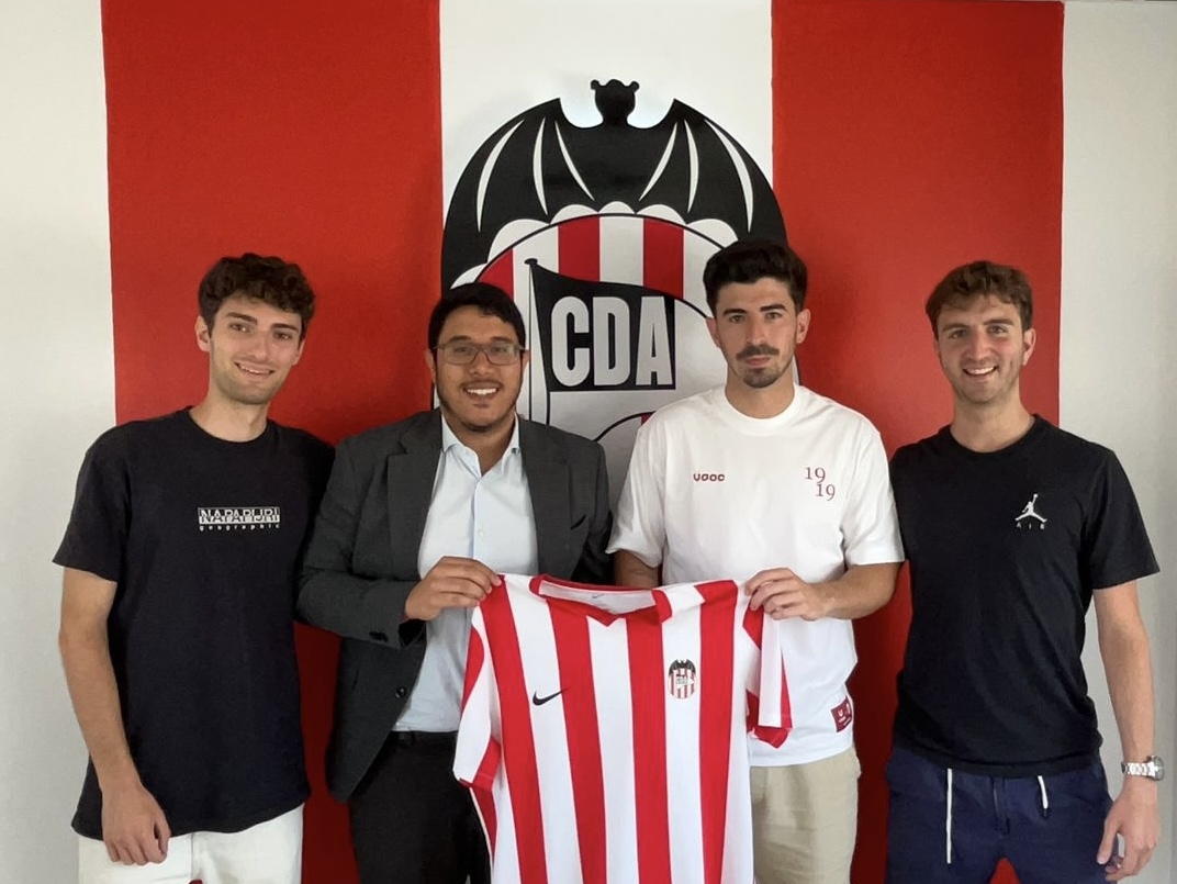 El Club Deportivo Acero se apoya en alumnos formados en ESBS para impulsar el crecimiento sostenible del fútbol local