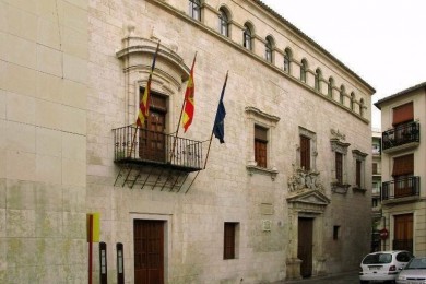 Villena reparará cuatro pasos de peatones de la avenida de la Constitución desde el lunes