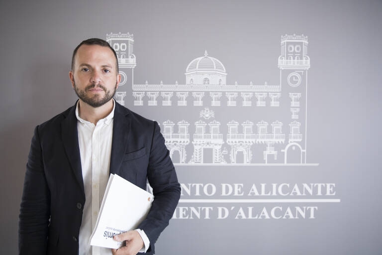 El portavoz de Compromís en Alicante, Rafa Mas. - 