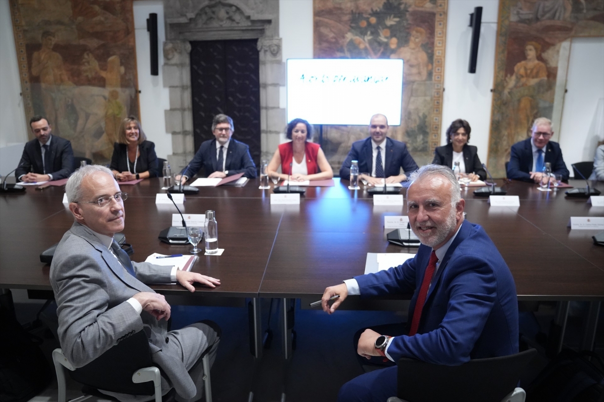Gobierno y Cataluña pactan una financiación basada en ingresos, sin concretar fecha ni cifras