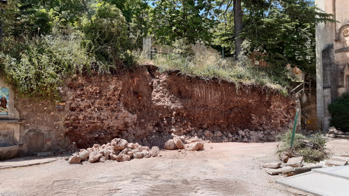 Alcoy restaura el muro del Santuario de la Font Roja: más seguridad y conservación del patrimonio natural